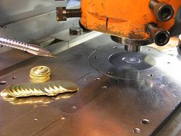 Goldeuro Ronden zum Einlegen in Pr�gestempel vorbereitet